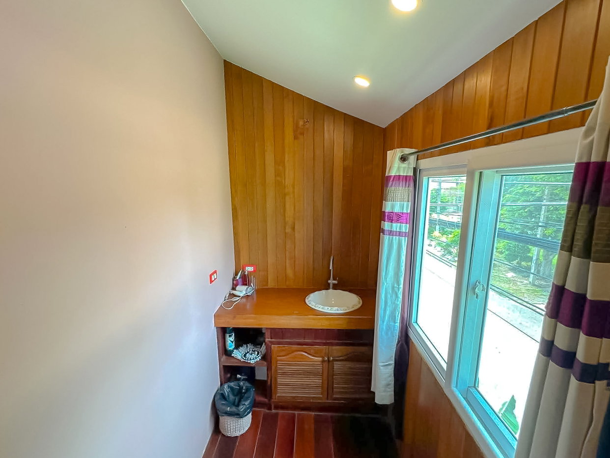 รูป Rustic Mediterranean Style House for Sale Near Jomtien Beach - รูปที่ 11/18