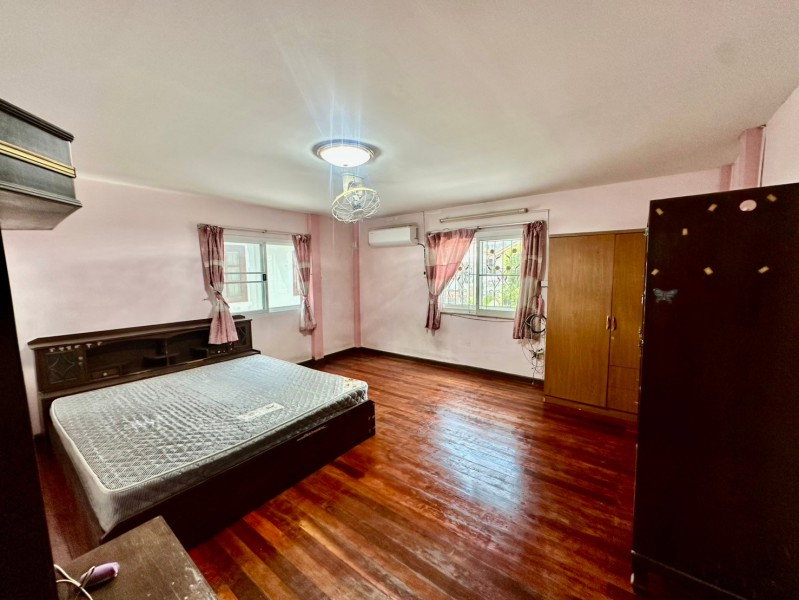 รูป นวลจันทร์ รามอินทรา 40 บ้านเดี่ยวให้เช่า 3นอน 2น้ำ BTSรามอินทรา กม.6 1.4 กม. ทางพิเศษฉลองรัช 2.3 กม. 56ตร.ว. 224ตร.ม. บ้านเดี่ยว 2 ชั้น - รูปที่ 3/8