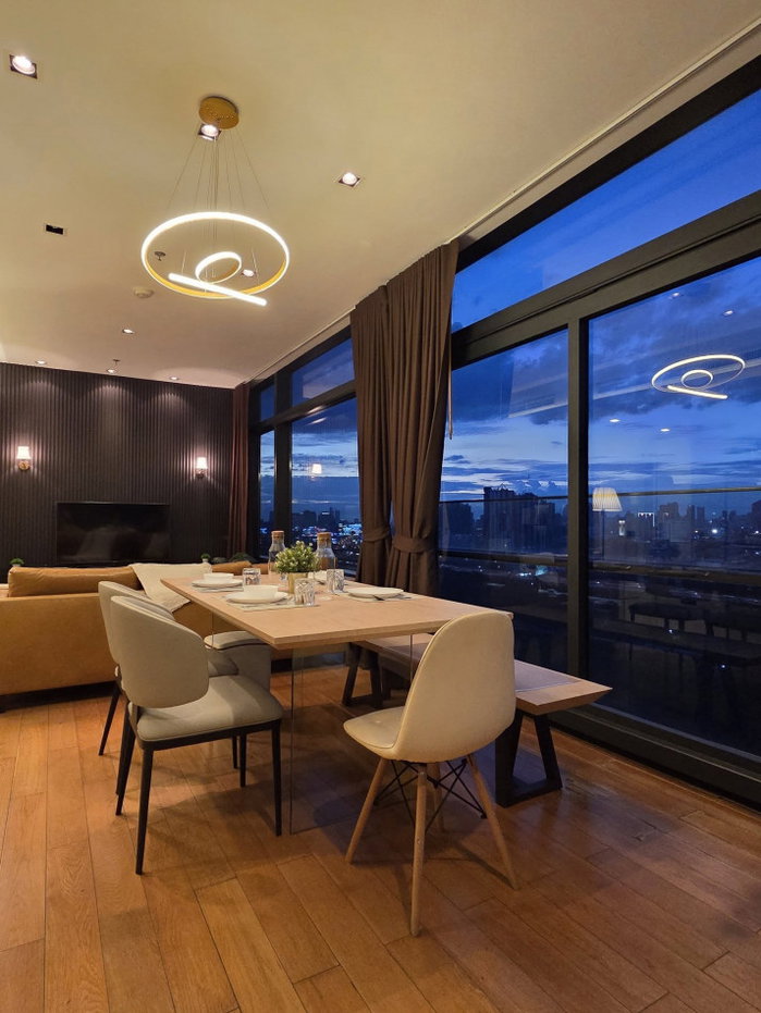 รูป  [ให้ เช่า] คอนโดหรู Circle Living Prototype (เพชรบุรี–อโศก) – ห้องสวย ชั้นสูง วิวพาโนรามา พร้อมเข้าอยู่ทันที!  - รูปที่ 5/12