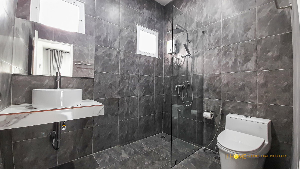 picture 2-Storey Detached House for Rent with Private Swimming Pool - 28/42