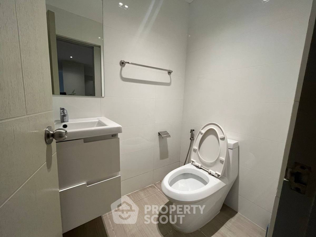 รูป คอนโด 2 ห้องนอน วิลล่า บาจาจ ใกล้ MRT สุขุมวิท 300 เมตร (เลี้ยงสัตว์ได้) (ID 2074415) - รูปที่ 21/23