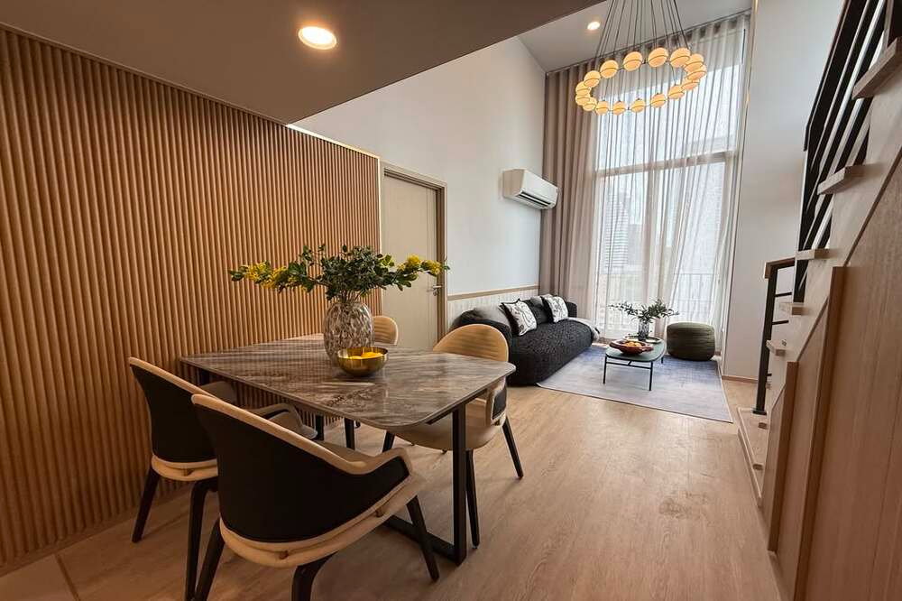 รูป  เช่าด่วน ! Culture Chula, 2 ห้องนอน, 1 ห้องน้ำ Duplex, ชั้นสูง 10++, ห้องหายาก, ทำเลดี!! Code C20260600035 แต่งครบ, สไตล์โมเดิร์น, พร้อมเข้าอยู่📣📣 - รูปที่ 1/9