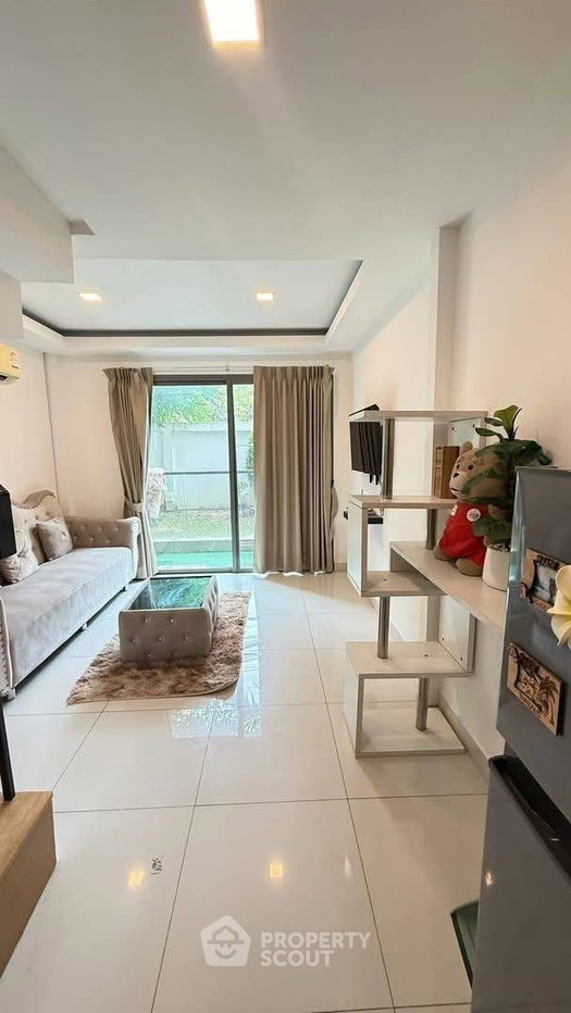 รูป ราคาน่าสนใจ 1 ห้องนอน 48 ตร.ม. ที่ ลากูน่า บีช รีสอร์ท 2 พัทยา (ID 3043791) - รูปที่ 2/5