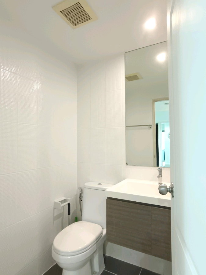 picture 🔥 B Campus - Large 2-bedroom unit for only 15,000 THB! ✨ 47 sq.m., 3rd floor. Close to universities, convenient transportation, ready to move in. 🏙️ - 15/20
