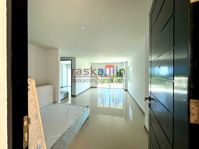 Condos for sale : Wongamat Privacy Residence | 2 Bedrooms | 107 SQ.M. | Only 3.35 Million THB | Thai Ownership