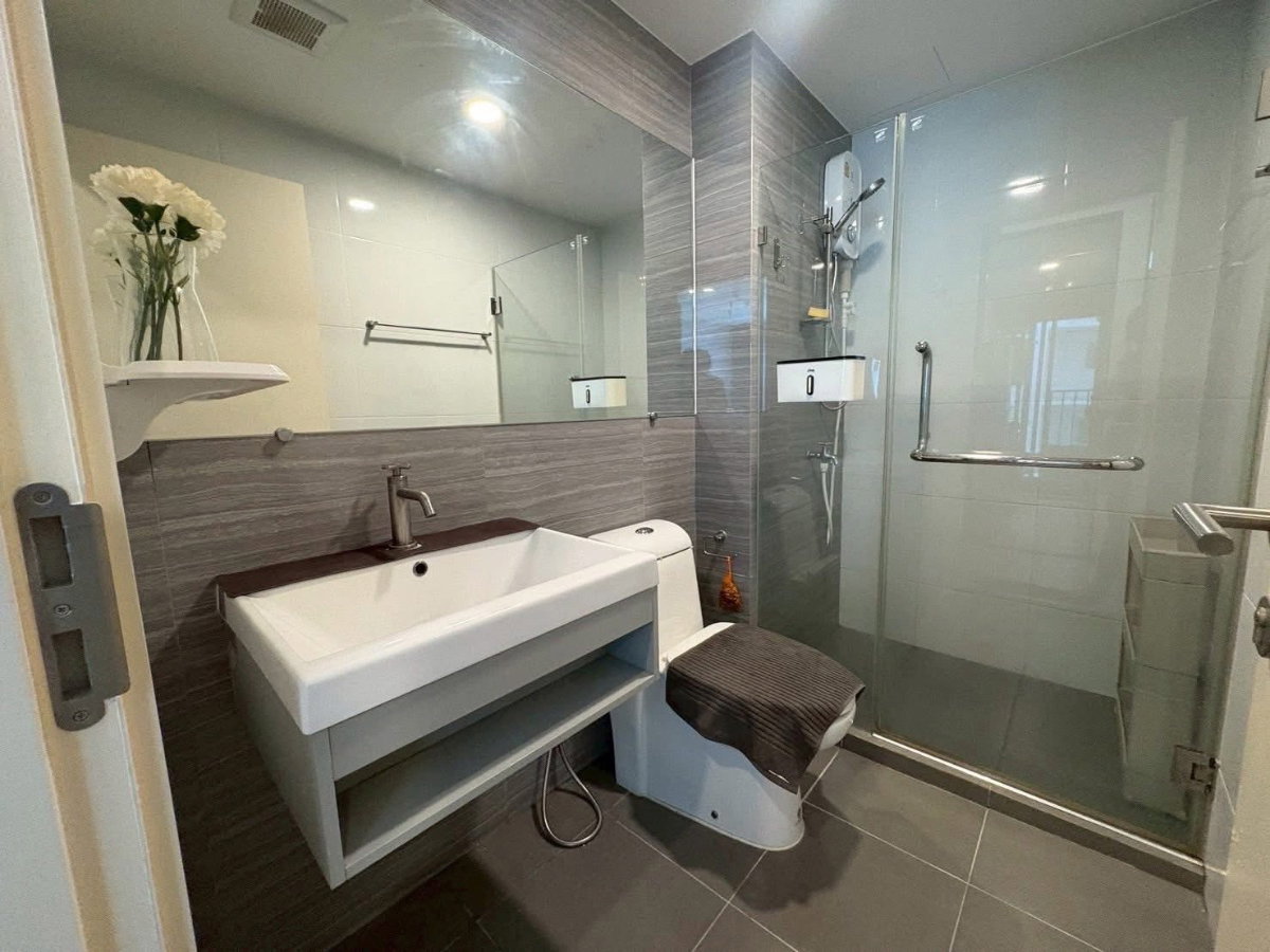 picture 🎈#MT2606_132🎈💥Urgent💥 Guaranteed availability! Click quickly before it's gone‼️ For Rent 14k.🔥 Knightsbridge Phahonyothin Interchange Condo - 11/13