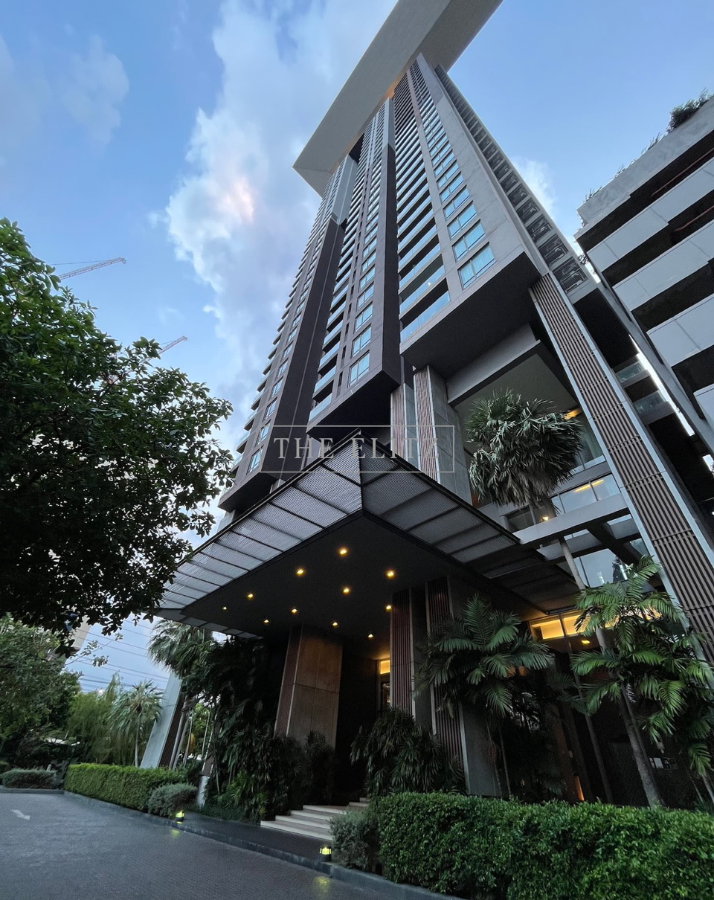 รูป ✨ The Epitome of Riverfront opulence! Pristine, never-occupied Luxury Condo for Sale with stunning 360-degree River Views ✨ - รูปที่ 12/25