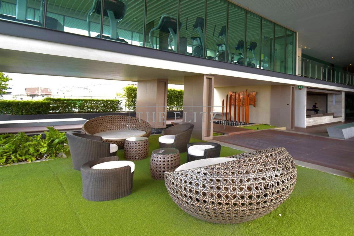 รูป ✨ THE VIP PRIVATE SANCTUARY! HIGH-END HIGH-RISE FOR RENT – 0 STEPS TO THE BTS & ONLY 2 STATIONS FROM SATHORN! ✨ - รูปที่ 15/19