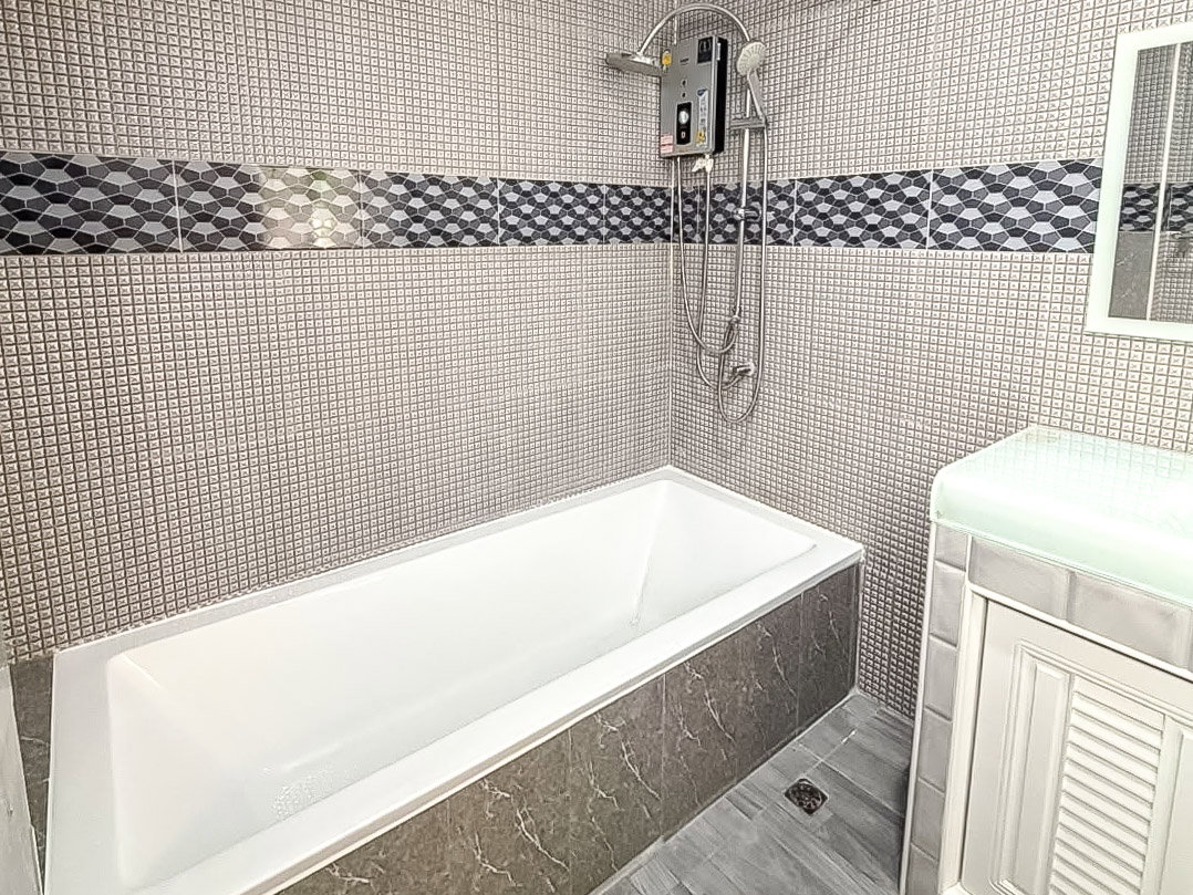 รูป House for Sale Nong Pla Lai East Pattaya 3Bedroom - รูปที่ 11/13