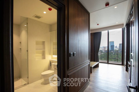 Pet-Friendly 3-BR 280 Sqm Condo At Muniq Langsuan, BTS Ratchadamri (ID 3044642)