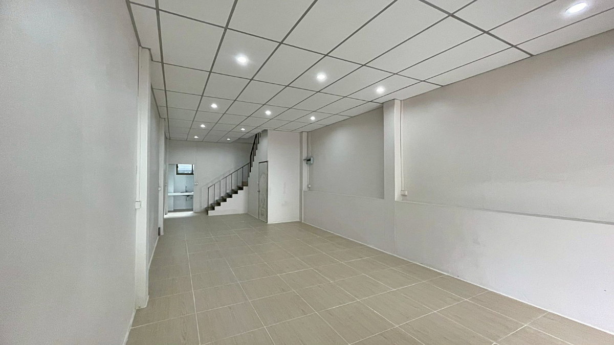picture Home office for rent at On Nut 20 Sukhumvit 77 - 4/24