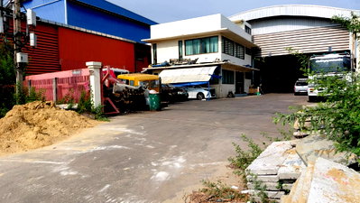 เช่าโรงงาน นิคมบางปู(เหนือ) : HR3553ให้เช่าที่ดินพร้อมอาคาร 1 ไร่ ติดถนนใหญ่กิ่งแก้ว ทำเลทองเชื่อมต่อสุวรรณภูมิ เหมาะทำคลังสินค้า โลจิสติกส์ และโชว์รูม