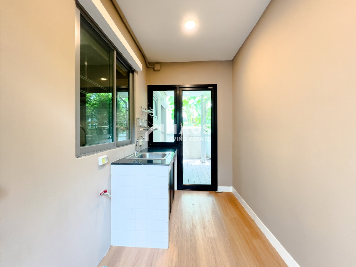 picture Perfect Place Rattanathibet-Saima / 4 Bedrooms #HRP3063 - 11/19