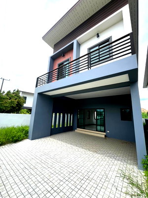 Houses for sale San Kamphaeng Sub District Municipal Office : 2-Storey Detached House for Sale – Ready to Move In