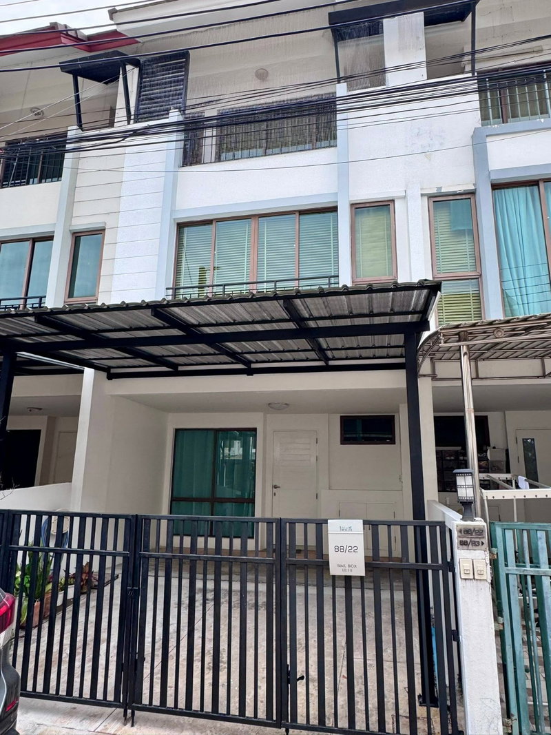 ทาวน์โฮมให้เช่า : HR3558ให้เช่า ทาวน์โฮม 3 ชั้น เดอะไพรเวท สุขุมวิท-บางจาก (สุขุมวิท 97/1) ใกล้ BTS บางจาก เฟอร์ครบพร้อมอยู่