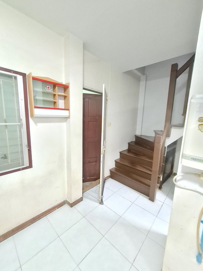 รูป บ้าน2ชั้น ซอยโรงเรียนสารสาสน์ บางบัวทองใกล้เซ็นทรัลเวสเกต BTS ห้องนอน3ห้อง ต่อเติมตกแต่งแล้ว - รูปที่ 6/10