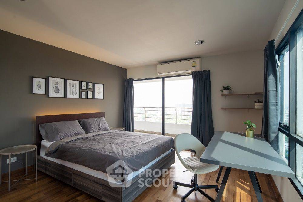 picture 2-BR 87 Sqm, 22nd-Floor At Sarin Place Condo Near BTS Ratchayothin (ID 1123622) - 15/22