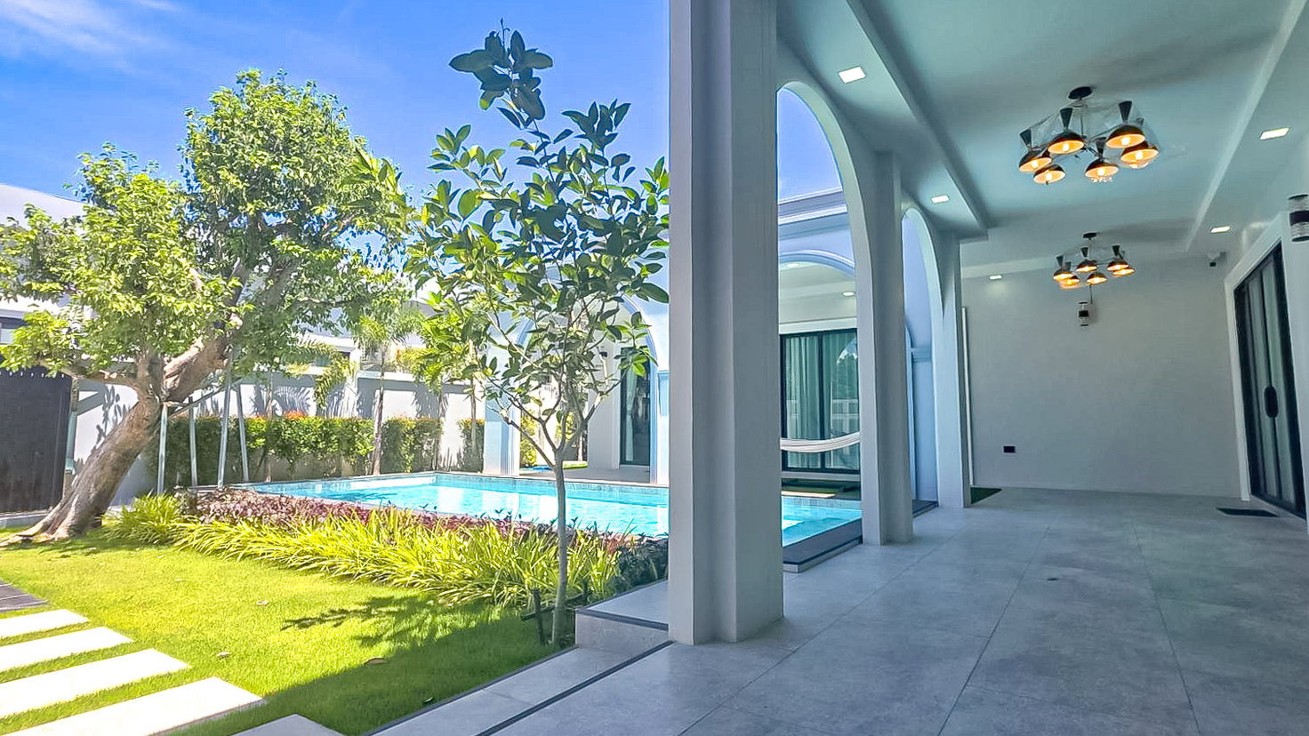 รูป Luxury Pool Villa for Sale Mabprachan East Pattaya 4Bedroom - รูปที่ 19/19
