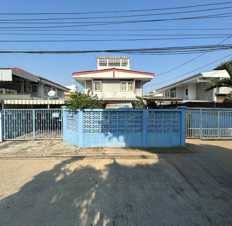 รูป ขายบ้านเดี่ยว หมู่บ้านเสรี พระราม 9 ที่ดิน 74 ตร.ว 5 ห้องนอน ใกล้ เดอะไนน์ ใกล้ ม.รามคำแหง ถนนกว้างน่าอยู่ ใกล้ The nine rama9 มอเตอร์เวย์ สุขุมวิท - รูปที่ 1/3