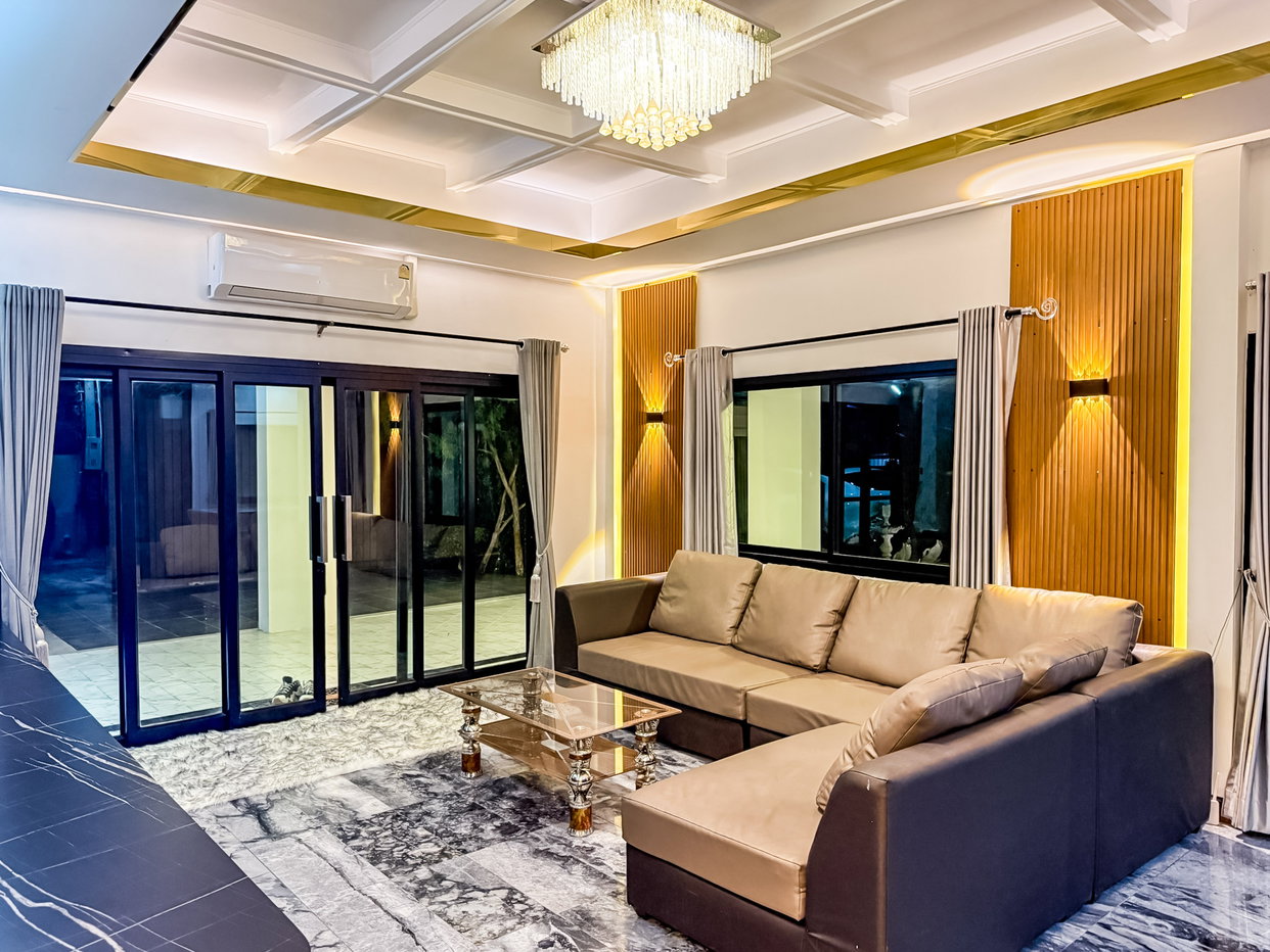 รูป Pool Villa for Sale East Pattaya 4 Bedroom Investment Opportunity - รูปที่ 5/21