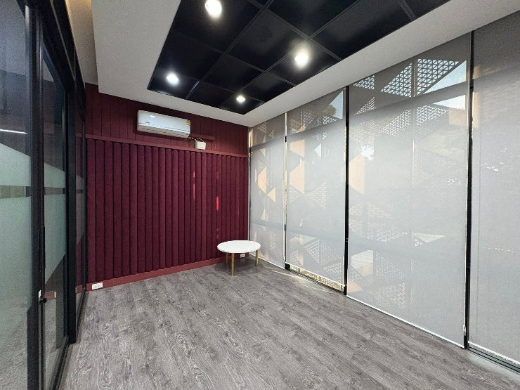picture ðĢðĢFor rent Garden Office & Waterfront Space 3-stories Sukhumvit 105 (Typing 0974164645, Line: JKJK4645 instead of clicking the blue/green button) - 18/37