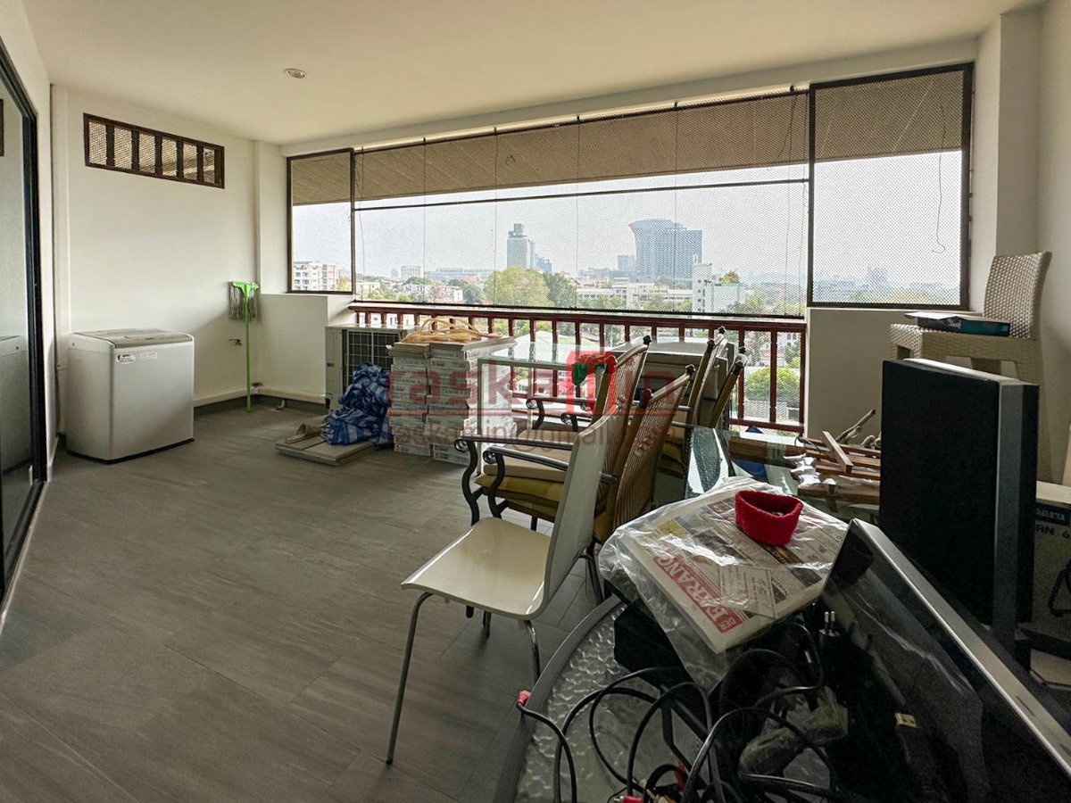 picture 🌊 Spacious Studio Condo for Sale in Wongamat | Foreign Ownership - 9/17