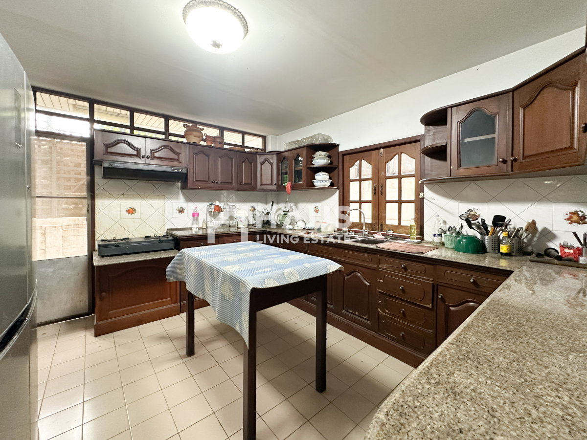 picture House Soi ThesabanSongkhro 2 / 4 Bedrooms #HPCC063 - 7/20