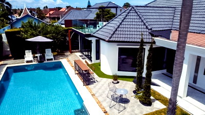 บ้านเดี่ยว บางละมุง ชลบุรี : Pool Villa for Sale East Pattaya 4 Bedroom Investment Opportunity