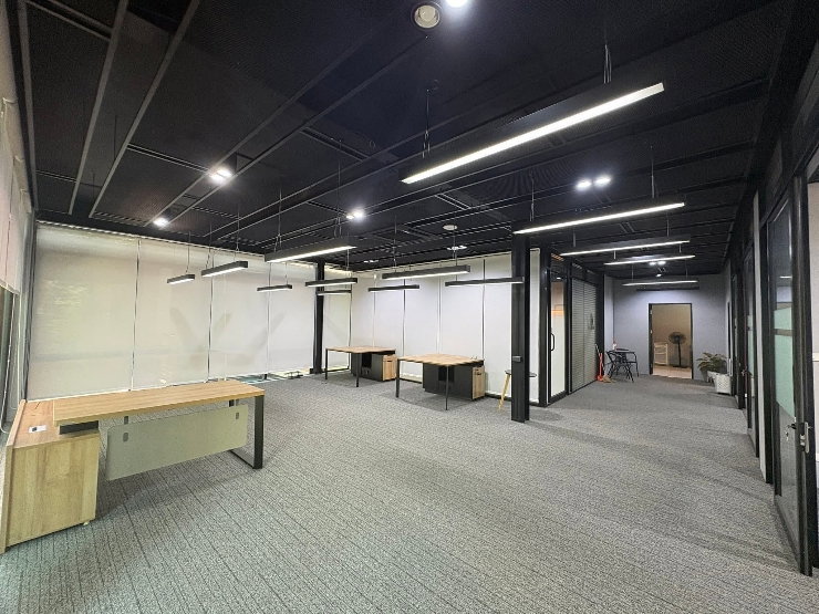 picture ðĢðĢFor rent Garden Office & Waterfront Space 3-stories Sukhumvit 105 (Typing 0974164645, Line: JKJK4645 instead of clicking the blue/green button) - 15/37