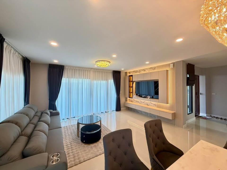 รูป HR3566ให้เช่าบ้านเดี่ยวหรูหลังใหญ่ 85 ตร.ว. CENTRO วิภาวดี ใกล้สนามบินดอนเมือง & รร.นานาชาติ Harrow บ้านใหม่พร้อมอยู่ มีห้องแม่บ้าน + EV Charger  - รูปที่ 6/46