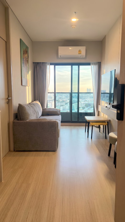 รูป รีโนเวทใหม่ สวยมากๆ** ห้องว่างครับผม ห้องมุมมาใหม่ (ทิศตะวันตก)**ให้เช่า LUMPINI SUITES ดินแดง - ราชปราภ ** มีเครื่องซักผ้า SN422.9 - รูปที่ 9/29