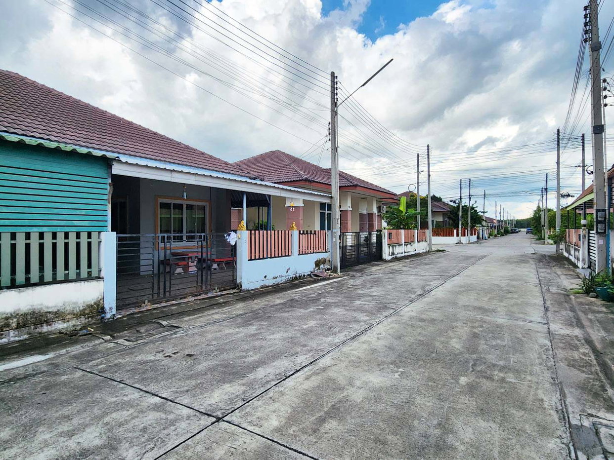 picture TOWN HOUSE 32 Sq.w. Pluak Daeng Rayong for 1.4M - 1/2