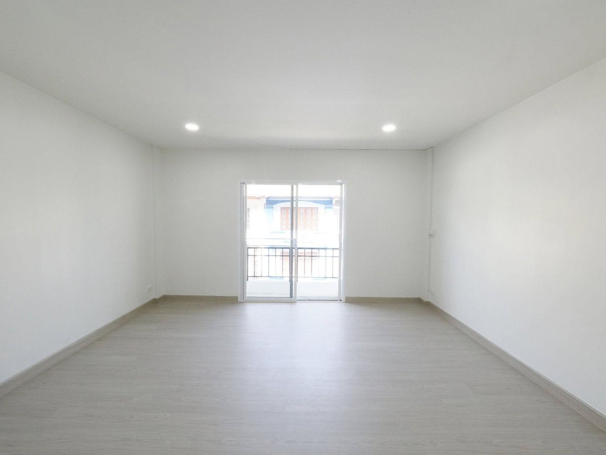 รูป ขายทาวน์เฮ้าส์ 3.5 ชั้น ม.สรานนท์ 18 ตร.ว. 4นอน 3น้ำ [ติวานนท์-ปากเกร็ด] ขาย 2.88 ล้านบาท - รูปที่ 43/56
