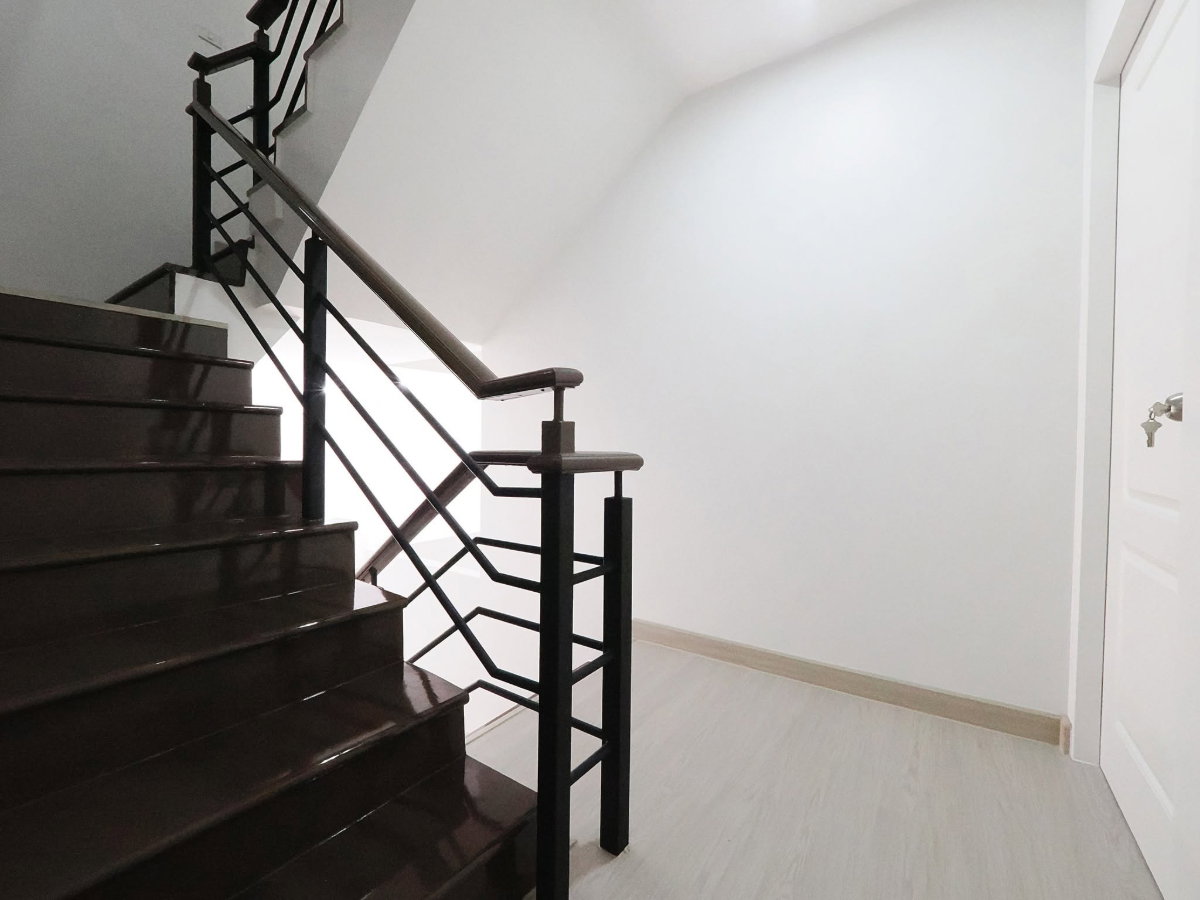 รูป ขายทาวน์เฮ้าส์ 3.5 ชั้น ม.สรานนท์ 18 ตร.ว. 4นอน 3น้ำ [ติวานนท์-ปากเกร็ด] ขาย 2.88 ล้านบาท - รูปที่ 32/56