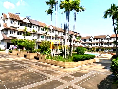 เช่าทาวน์โฮม ถนนพระราม 4 : Regent 71 Place | Renovated 5 Bed Townhouse in Phra Khanong - BR49084TH