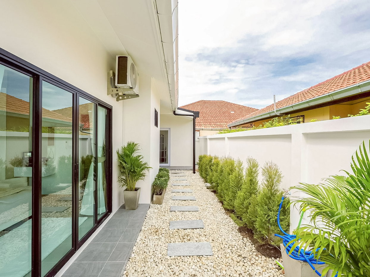 รูป Luxury Pool Villa for Sale Khao Talo Pattaya East - รูปที่ 13/19