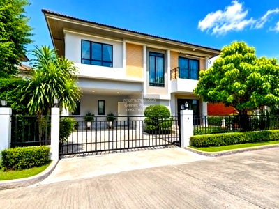 บ้านเดี่ยว นนทบุรี : ขายบ้าน หลังริม 3 จอด ไลฟ์ บางกอก บูเลอวาร์ด ราชพฤกษ์ - ปิ่นเกล้า Built-in ทั้งหลัง เจ้าของดูแลอย่างดี ศาลากลาง บางกรวย นนทบุรี CX-161279 ✅ ทักไลน์ @connexproperty ตอบทันที ทีมงานมืออาชีพ ✅