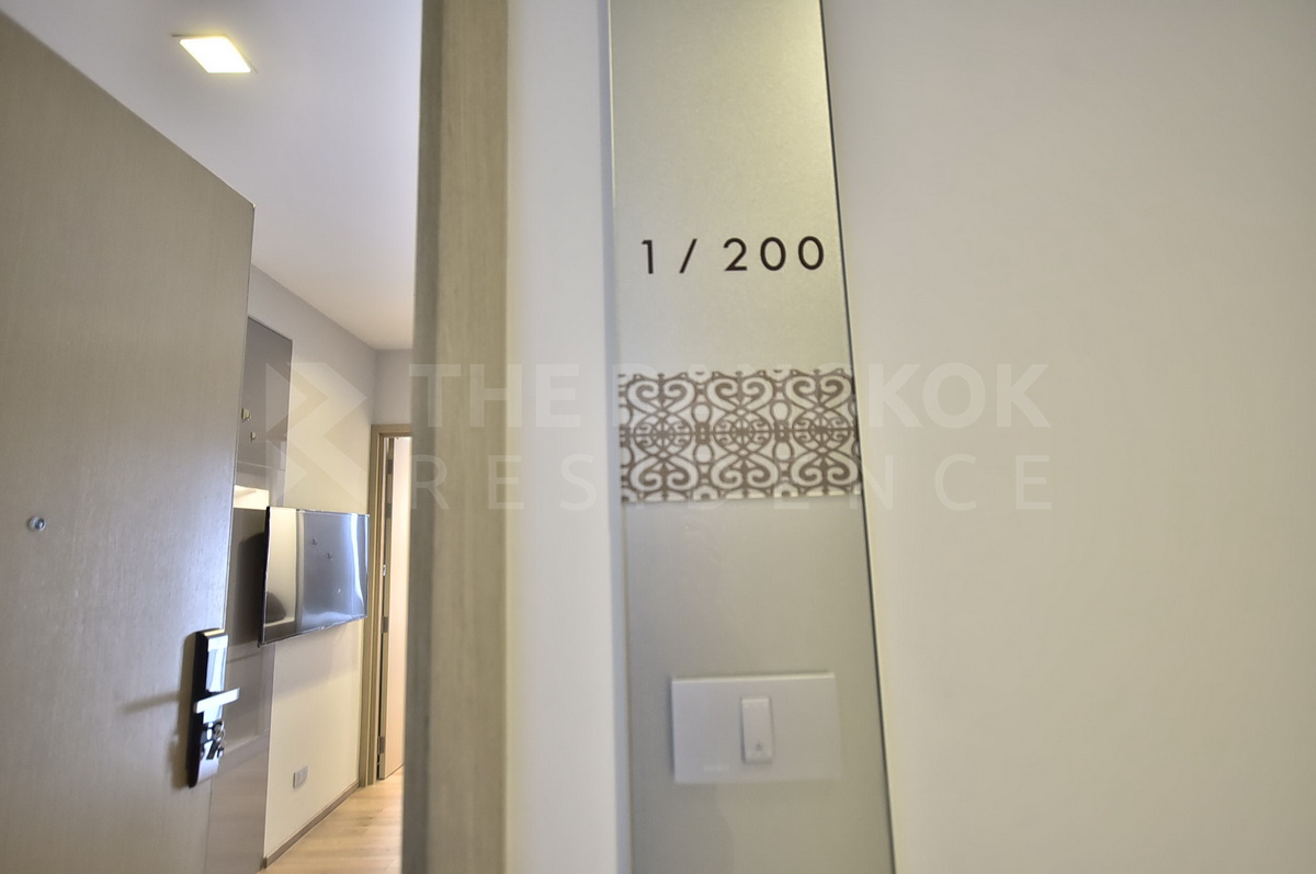 picture Ready-to-move-in, Prime Location Condo Hyde Sukhumvit 13 near BTS Asok - 7/10