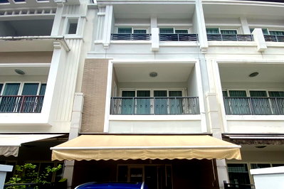 เช่าทาวน์โฮม ล้ง 1919 : 🔥 เช่าด่วน !!🔥 Baan Klang Krung Sathorn, 4 ห้องนอน, 3 ห้องน้ำ, 3 ชั้น, ห้องหายาก !! Code C20260600030 แต่งครบ, พร้อมเข้าอยู่ 📣📣