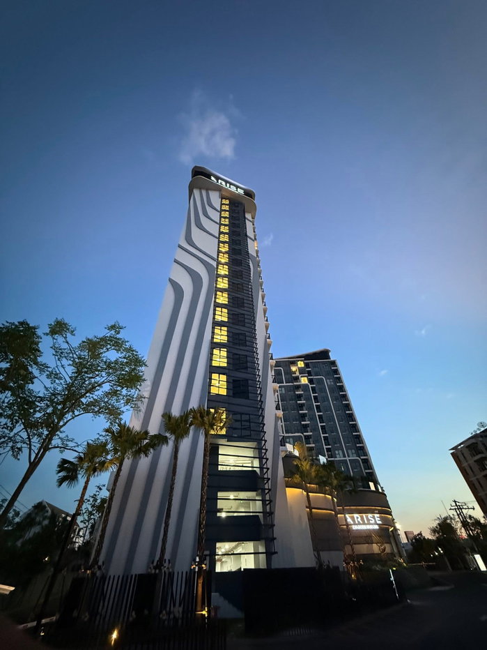 รูป ให้เช่าคอนโดใหม่ Arise เจริญเมือง ชั้นสูง วิวพาโนรามา ห้องมุมเป็นส่วนตัว พร้อมเข้าอยู่ ทำเลดี เดินทางสะดวก เหมาะสำหรับอยู่อาศัยหรือทำ Airbnb R-151 - รูปที่ 17/21