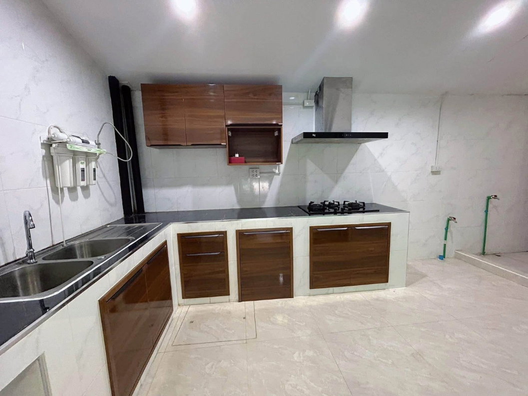รูป 🏡✨ ทาวน์โฮมให้เช่า เดอะคัลเลอร์ บางนา–วงแหวน 3  3 ห้องนอน 2 ห้องน้ำ ใกล้ Mega Bangna ✨เลี้ยงสัตว์ได้ 🐶🐱 - รูปที่ 6/15