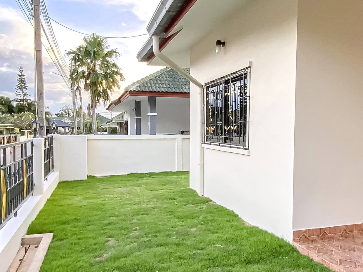 รูป Single Storey House for Sale Nong Pla Lai East Pattaya 3 Bedroom - รูปที่ 9/10