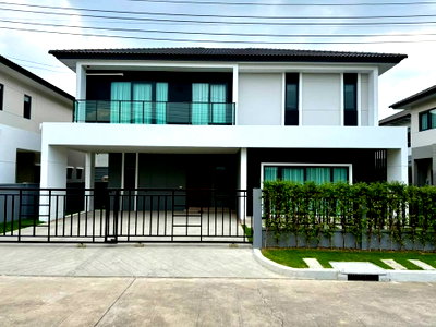 เช่าบ้านเดี่ยว วิทยาลัยพยาบาลทหารอากาศ : HR3566ให้เช่าบ้านเดี่ยวหรูหลังใหญ่ 85 ตร.ว. CENTRO วิภาวดี ใกล้สนามบินดอนเมือง & รร.นานาชาติ Harrow บ้านใหม่พร้อมอยู่ มีห้องแม่บ้าน + EV Charger 