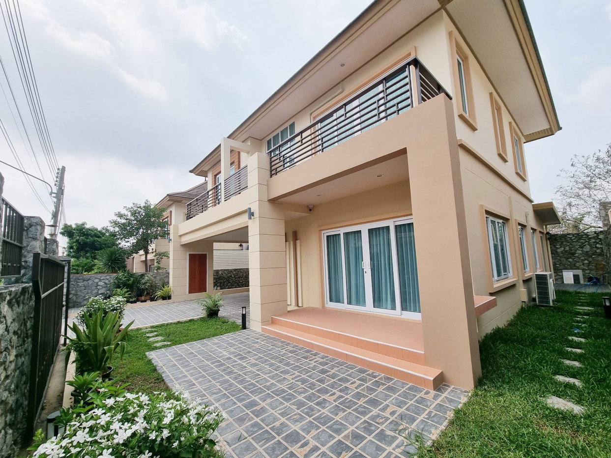 picture 4 Bedrooms House in East Pattaya for Rent - 3/16