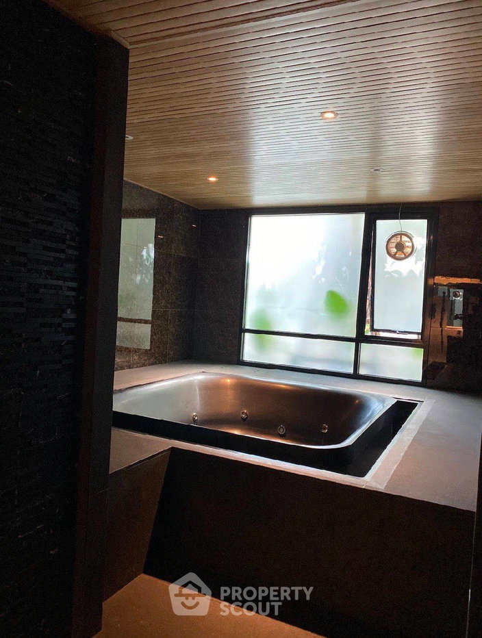 picture 2-BR Condo At Vtara 36, Thong Lor, 90 Sqm Near BTS Thong Lor (ID 3044825) - 15/16