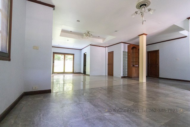 รูป [ขาย] บ้านเดี่ยวเมืองเอก โครงการ 4 ซอยเอกรัตน์ 1 ใกล้ ม.รังสิต 162 ตร.ว. ทำเลดี พื้นที่กว้าง โครงสร้างเป๊ะ รีโนเวทได้ตามใจคุณ! - รูปที่ 2/18