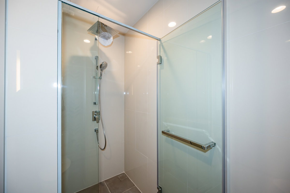 รูป ห้องว่าง* ✅ ✅ ให้เช่า - OKA HAUS Sukhumvit 36 , Luxury Class 2 ห้องนอน พร้อมเข้าอยู่ ติดต่อไลน์ @bktasset โทร 095-325-8928 - รูปที่ 4/9