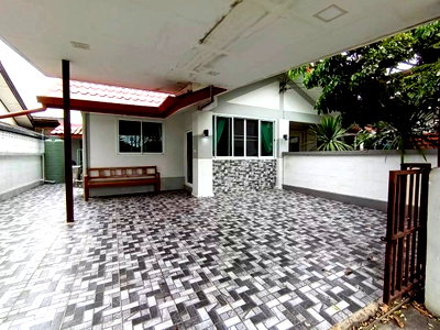 เช่าบ้านแฝด ถนนเชียงใหม่-หางดง : 🏡 บ้านให้เช่า บ้านชั้นเดียว รีโนเวทใหม่ พร้อมเฟอร์นิเจอร์ ในตัวเมือง ทำเลดีมาก เดินทางสะดวก ใกล้เซ็นทรัล สนามบินเชียงใหม่ โรงพยาบาล ร้านสะดวกซื้อ