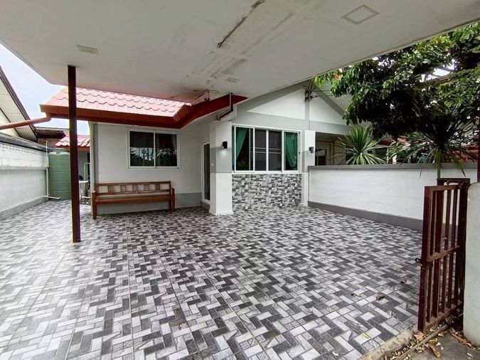 🏡 บ้านให้เช่า บ้านชั้นเดียว รีโนเวทใหม่ พร้อมเฟอร์นิเจอร์ ในตัวเมือง ทำเลดีมาก เดินทางสะดวก ใกล้เซ็นทรัล สนามบินเชียงใหม่ โรงพยาบาล ร้านสะดวกซื้อ