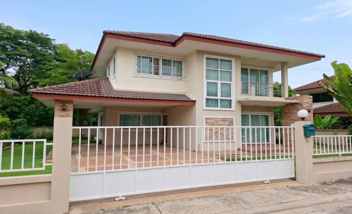 รูป ขายด่วน หมู่บ้านแลนดี้โฮม นครสวรรค์ เนื้อที่ใหญ่ 114 ตร.ว.    ลดพิเศษ เหลือเพียง 3.5 ล้าน - รูปที่ 1/8